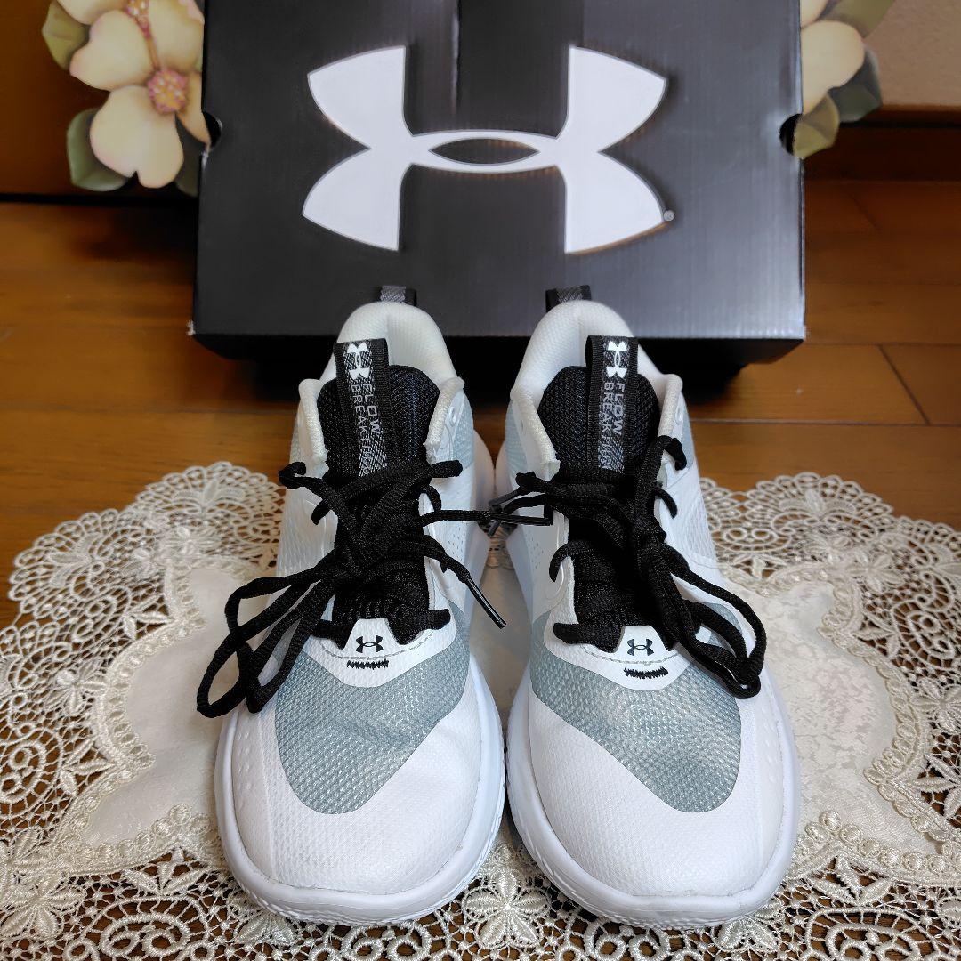 【極美品】UNDER ARMOUR アンダーアーマー 　バスケットシューズ