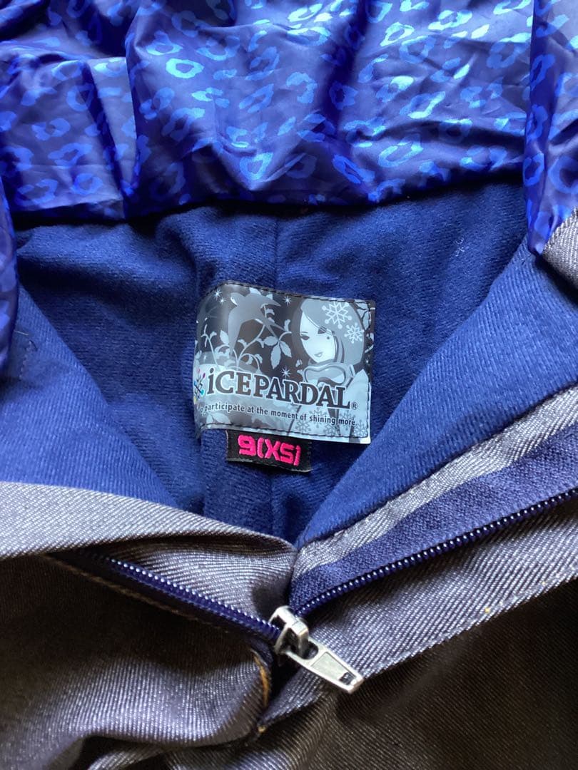 新品ICEPARDALレディース9号スノボウェアスキーウェア