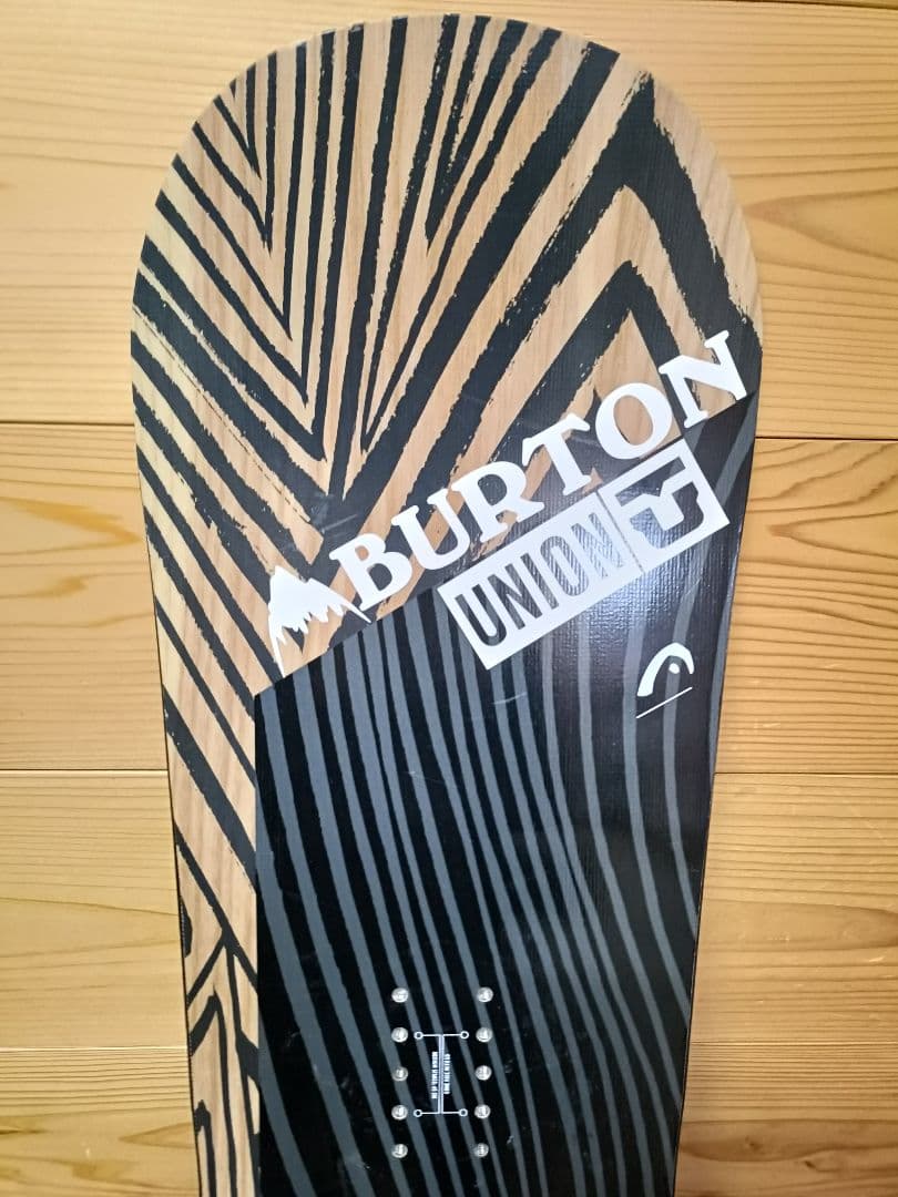 美品　HEAD スノーボード　138cm 黒/黄