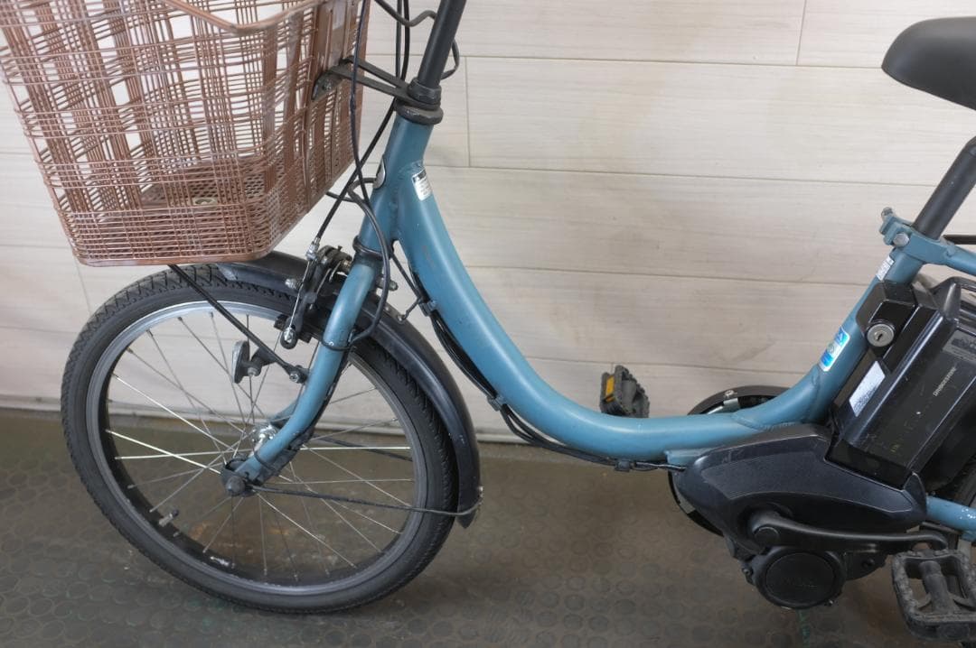 電動自転車BS アシスタ　UNI　20インチ　3段　8.7Ah充電器あり