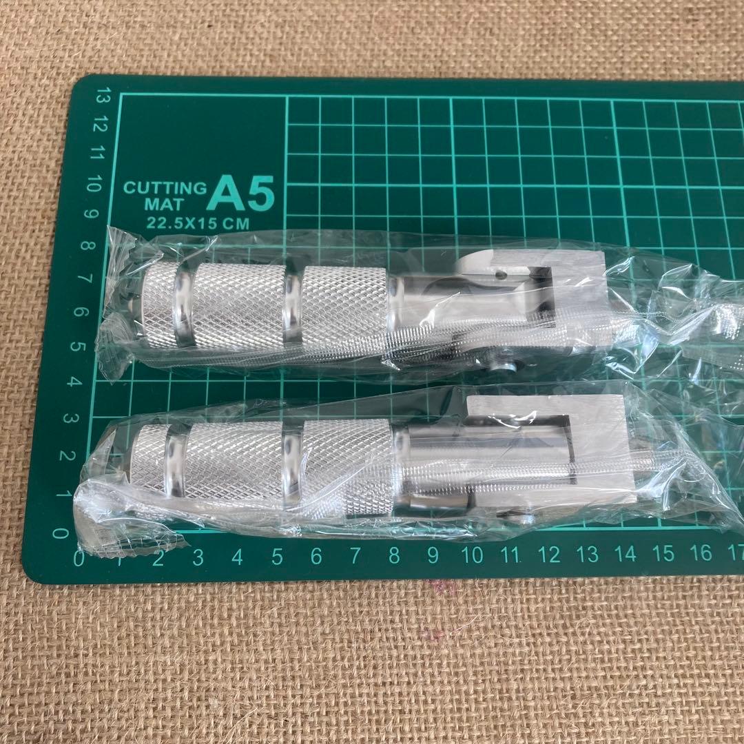 Super73 S2 RX等 シルバー ディレイラー保護 パーツ 1点新品です。