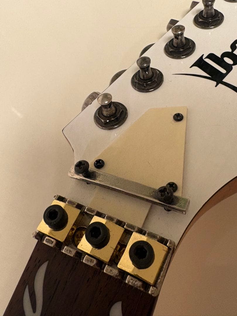 ギター Ibanez-Jem Jr Steve Vai