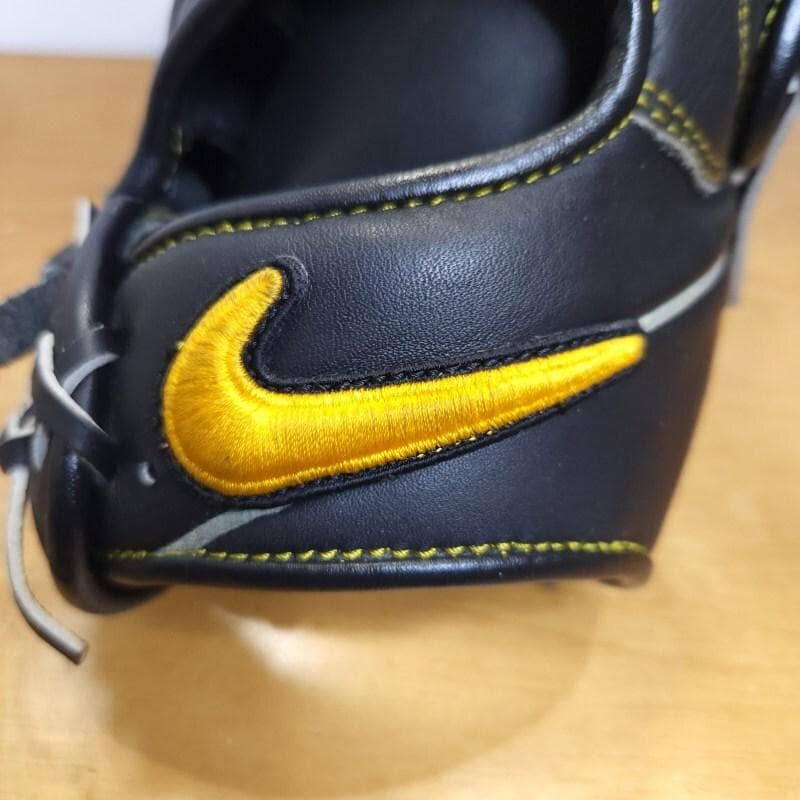 NIKE ナイキ ヴェイパーレディG 廃盤品 激レア 美品 外野用 軟式グローブ