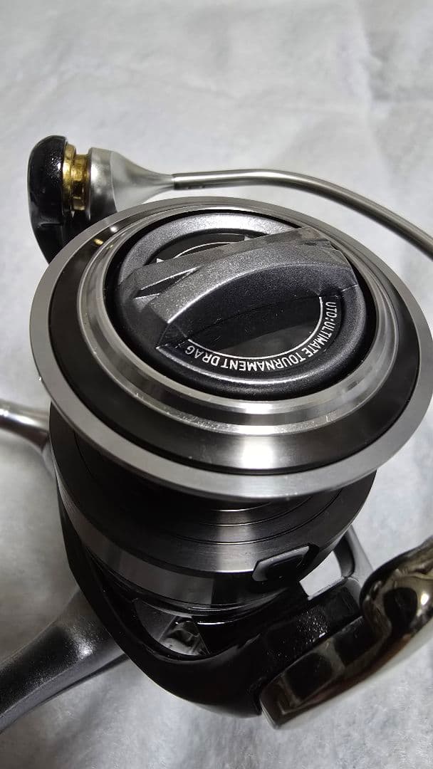 Daiwa CALDIA 2500 スピニングリール