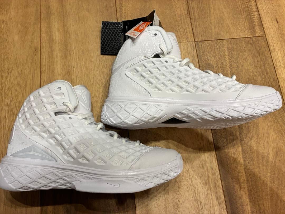 Kobe 3 Protro EP コービー3 プロトロ　アウトレット品　新品