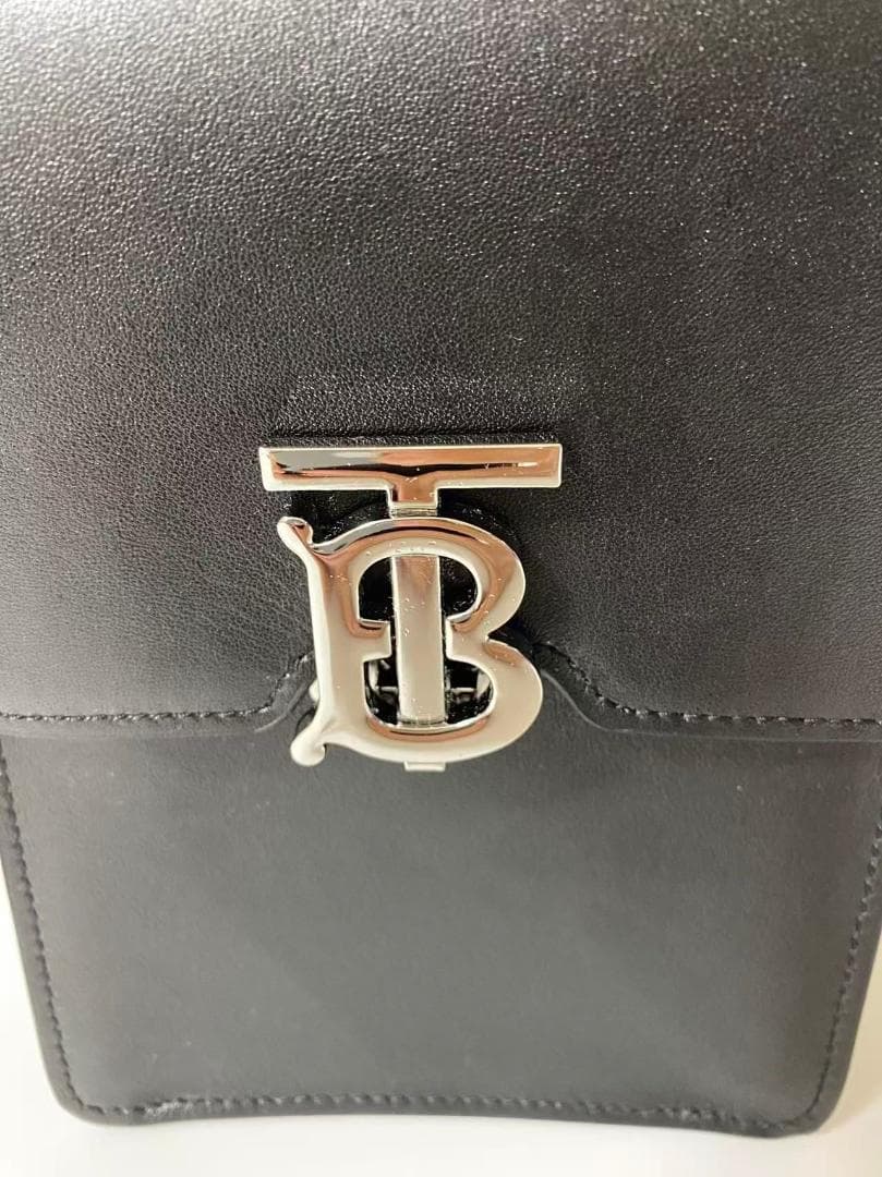 BURBERRY ブラック ショルダーバッグ