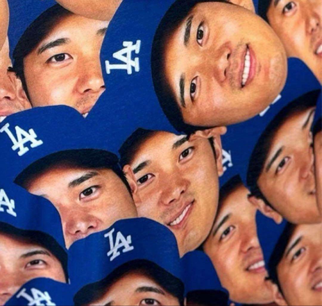 新品　SHOHEI OHTANI 顔だらけ　Tシャツ 大谷翔平 ドジャース　L