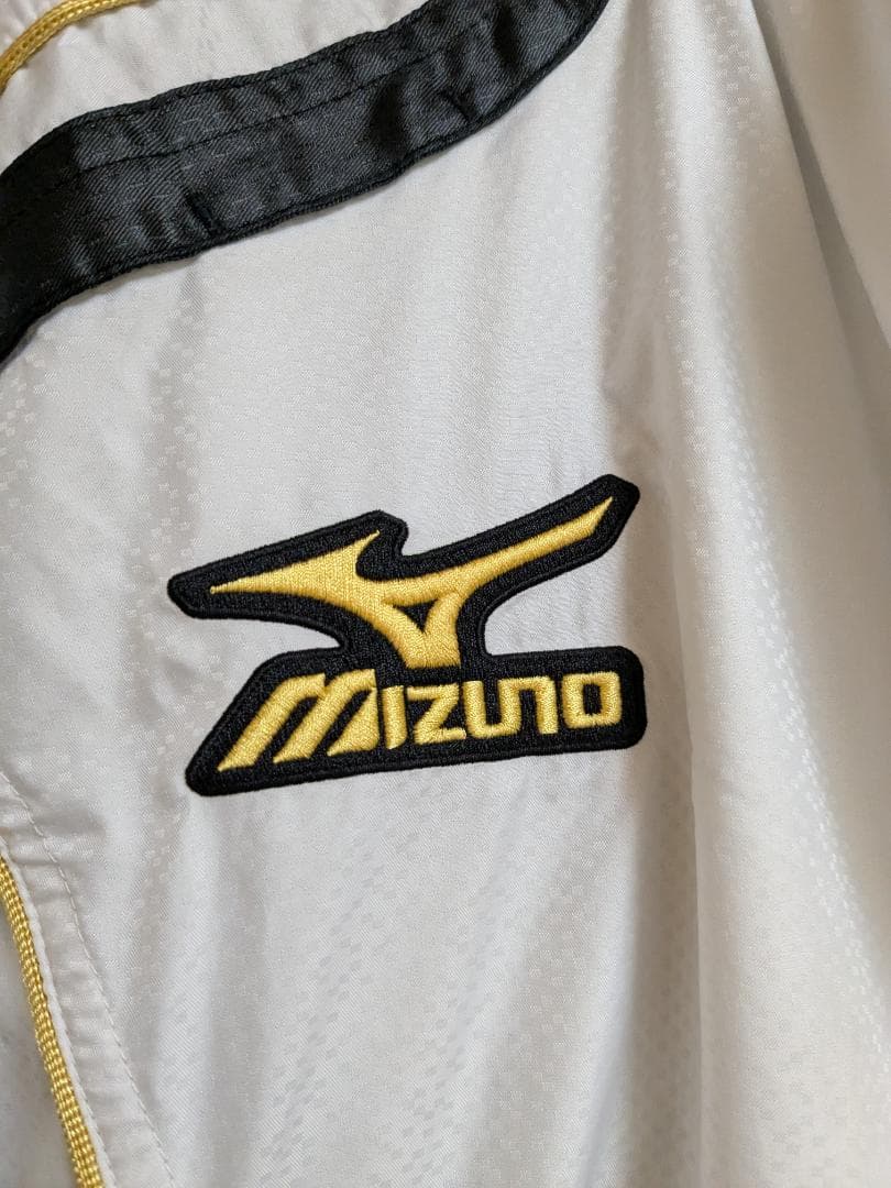 ミズノプロ　ウインドブレーカー上下　白黒　Ｏサイズ