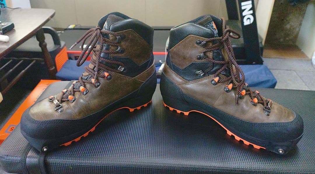 CRISPI Futura BC GTX サイズ40 25.7cm　テレマーク
