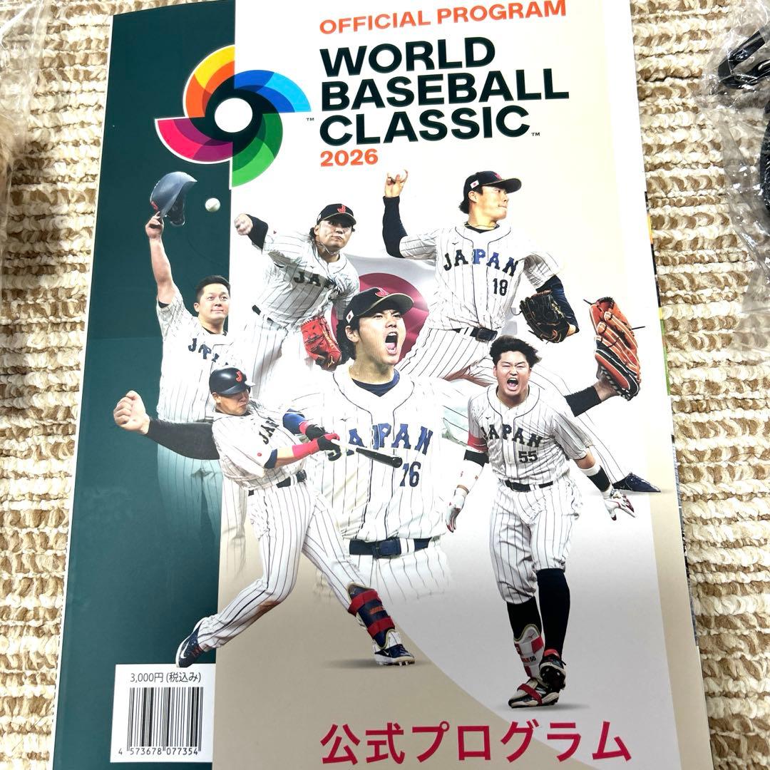 【新品未開封】WBC2026 ポーチ　缶バッジ　ワールドベースボールクラシ　ベア