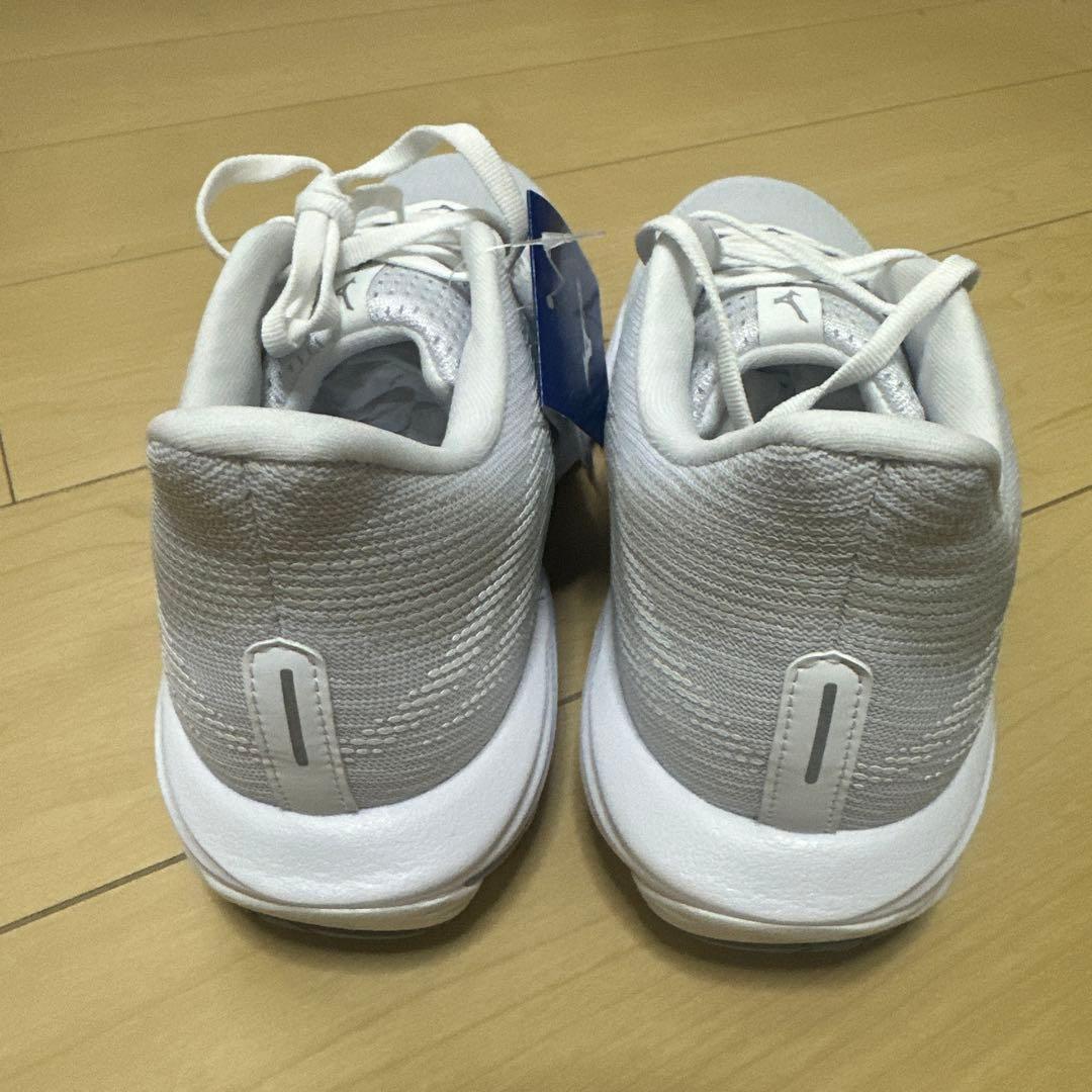 新品Mizuno WAVE RIDER28 ホワイト