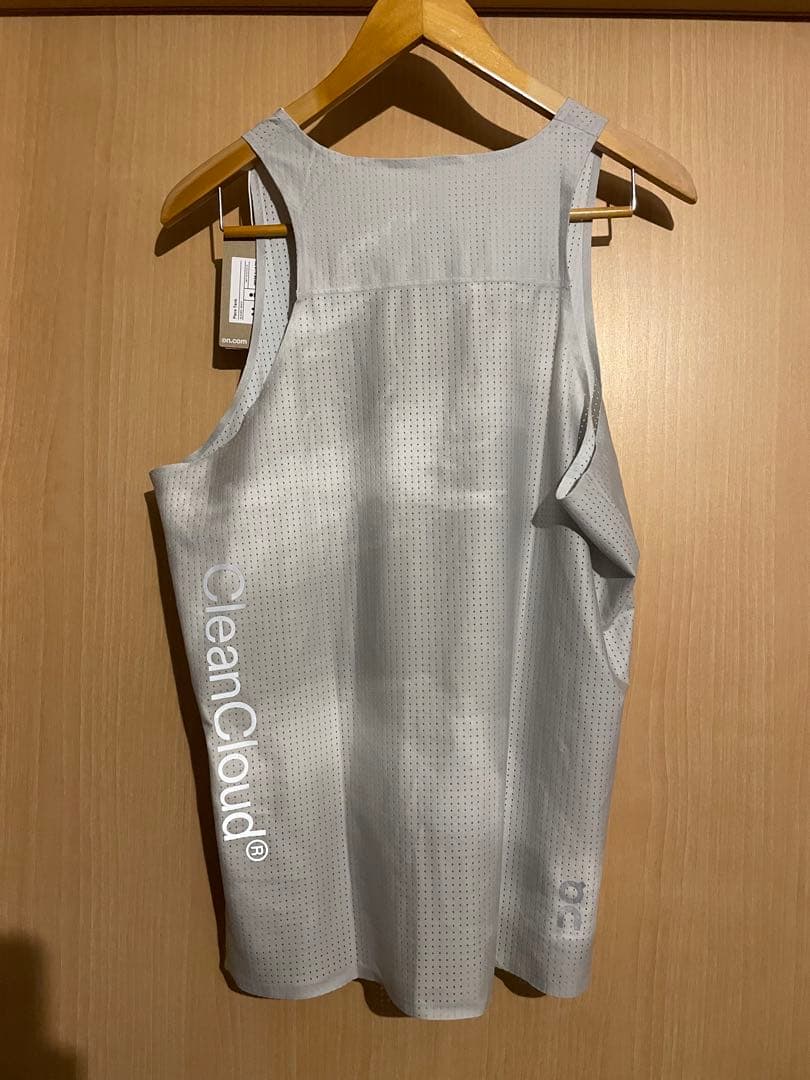 On Pace Tank ランニングシャツ　タンクトップ