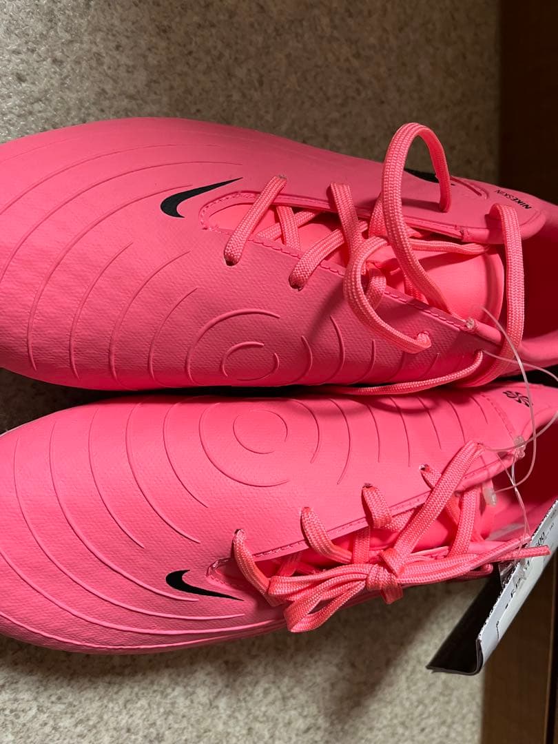 ☆新品☆ 未使用 NIKE サッカースパイク 25センチ ピンク