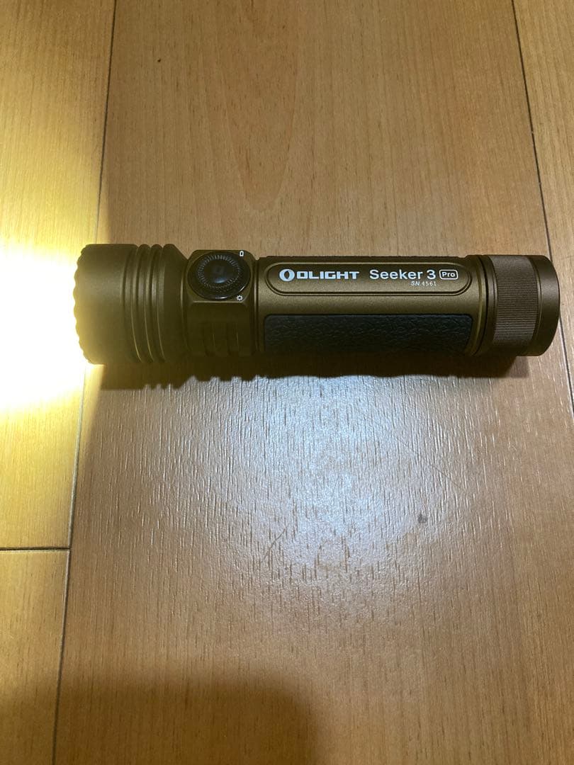 Olight seeker3 pro ライトブラウン　美品
