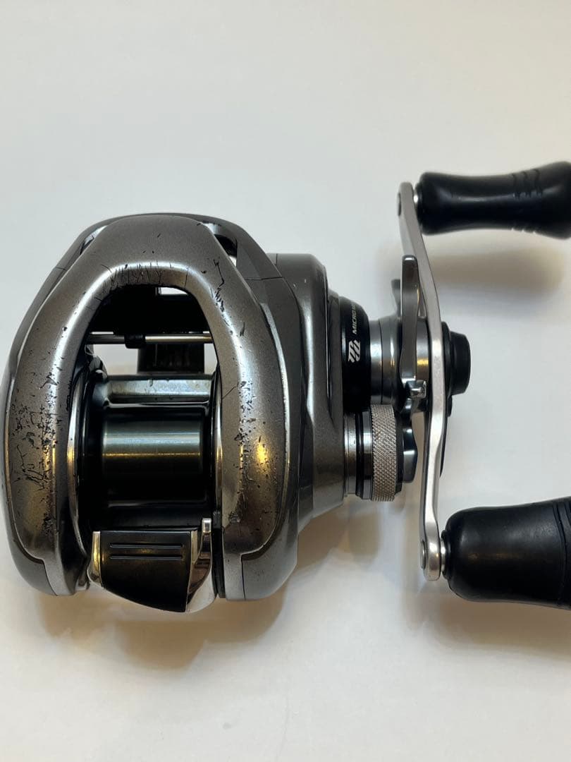 SHIMANO 15メタニウムDC HG 右ハンドル 後期モデル