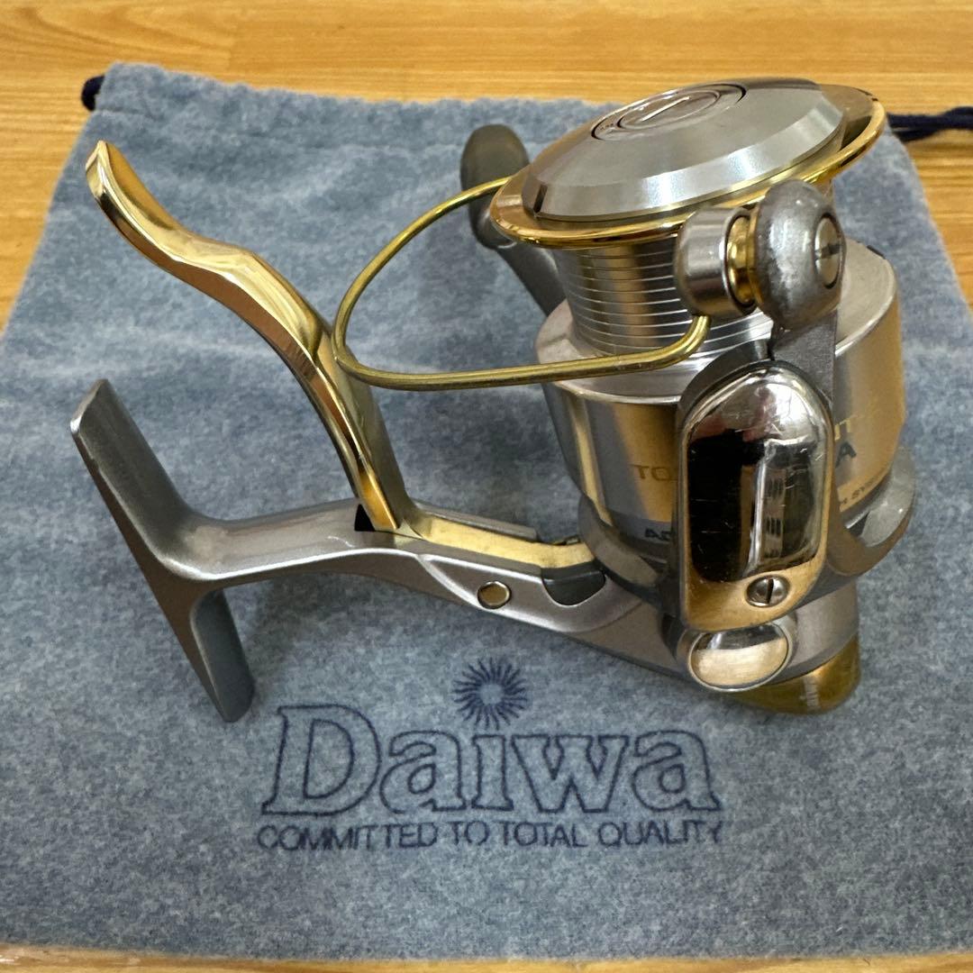 DAIWA ダイワトーナメントISO 2500LBAと替えスプール2000LBA