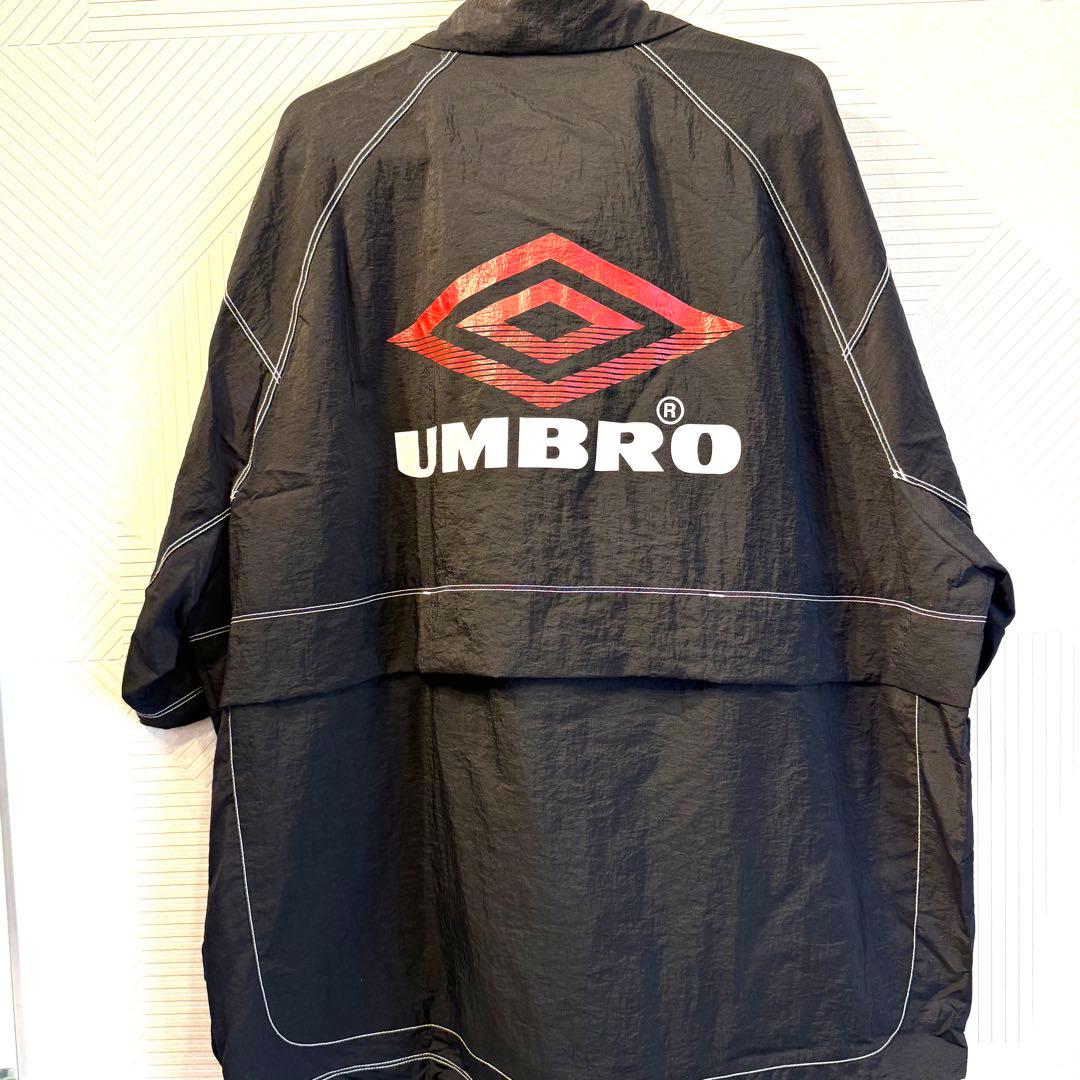UMBRO ハーフジップ ウィンドブレーカー ブラック！限定美品！