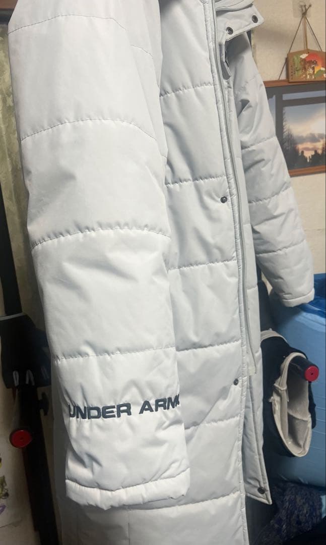Under Armour ホワイト ベンチコート