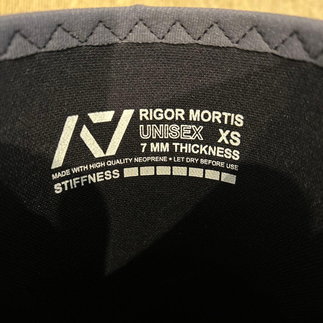 A7 RIGOR MORTIS ニースリーブXSサ イズ