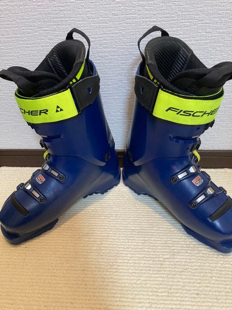 23-24 FISCHER RC4 120 MV BOA 26.5㎝