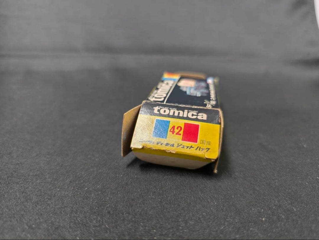 トミカ黒箱42ニッサンディーゼルジェットパック(日本製) 希少。旧ホイール。