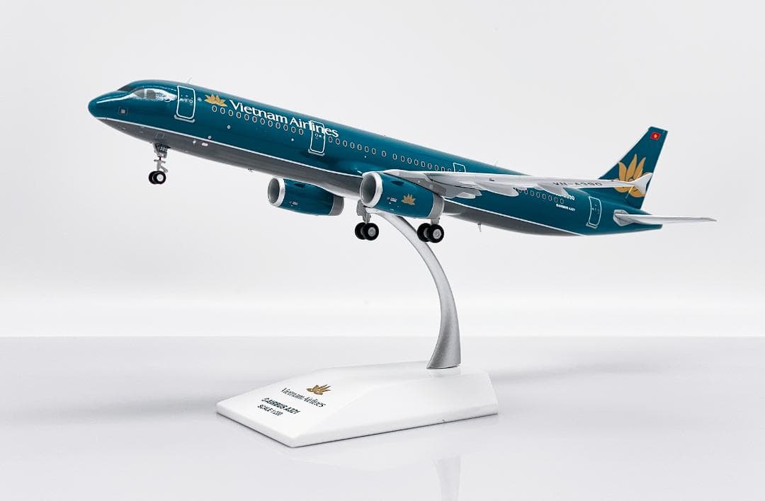ベトナム航空 A321 VN-A390 1/200