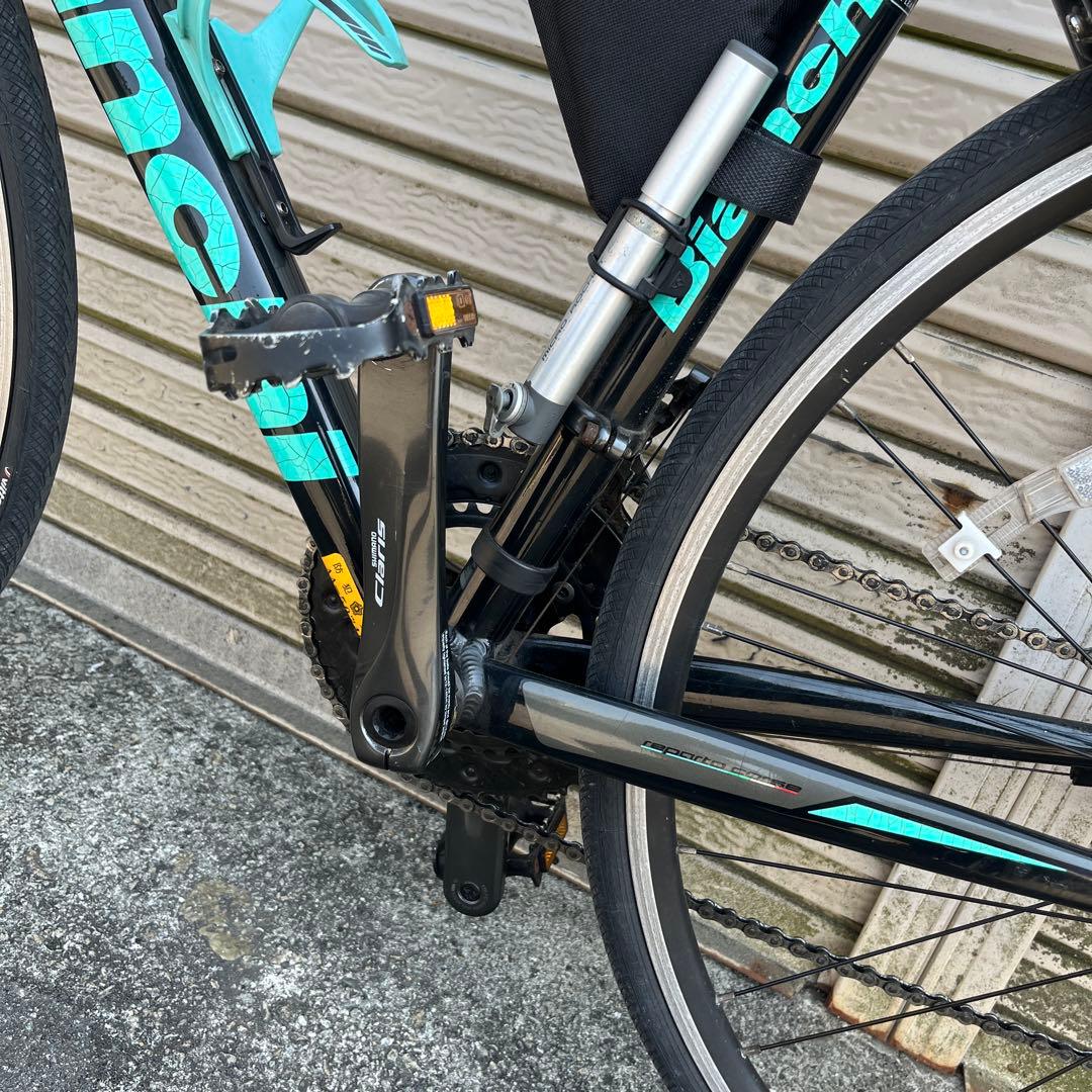 Bianchi 自転車 ブラック/ターコイズ フレームバッグ付き