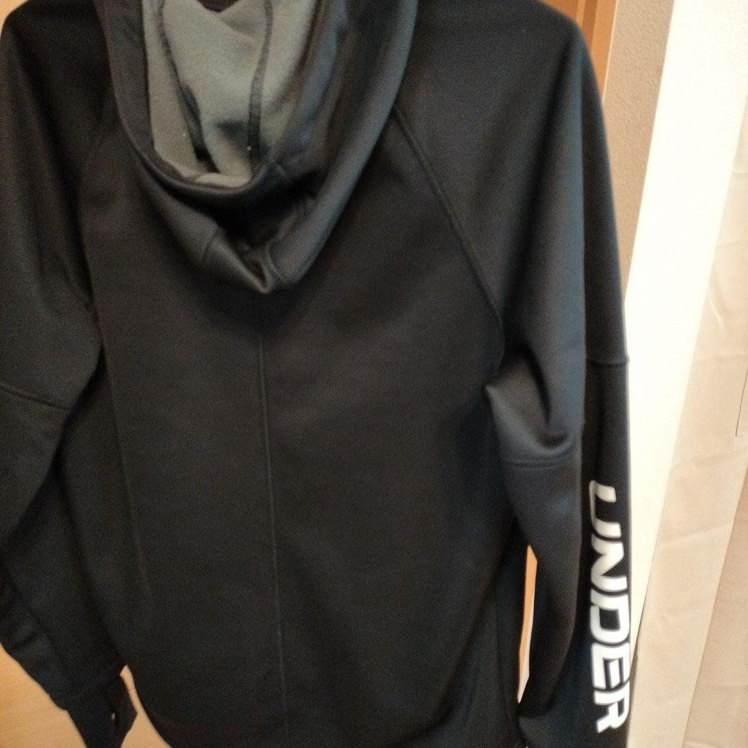 Under Armour ブラック ジャケット M