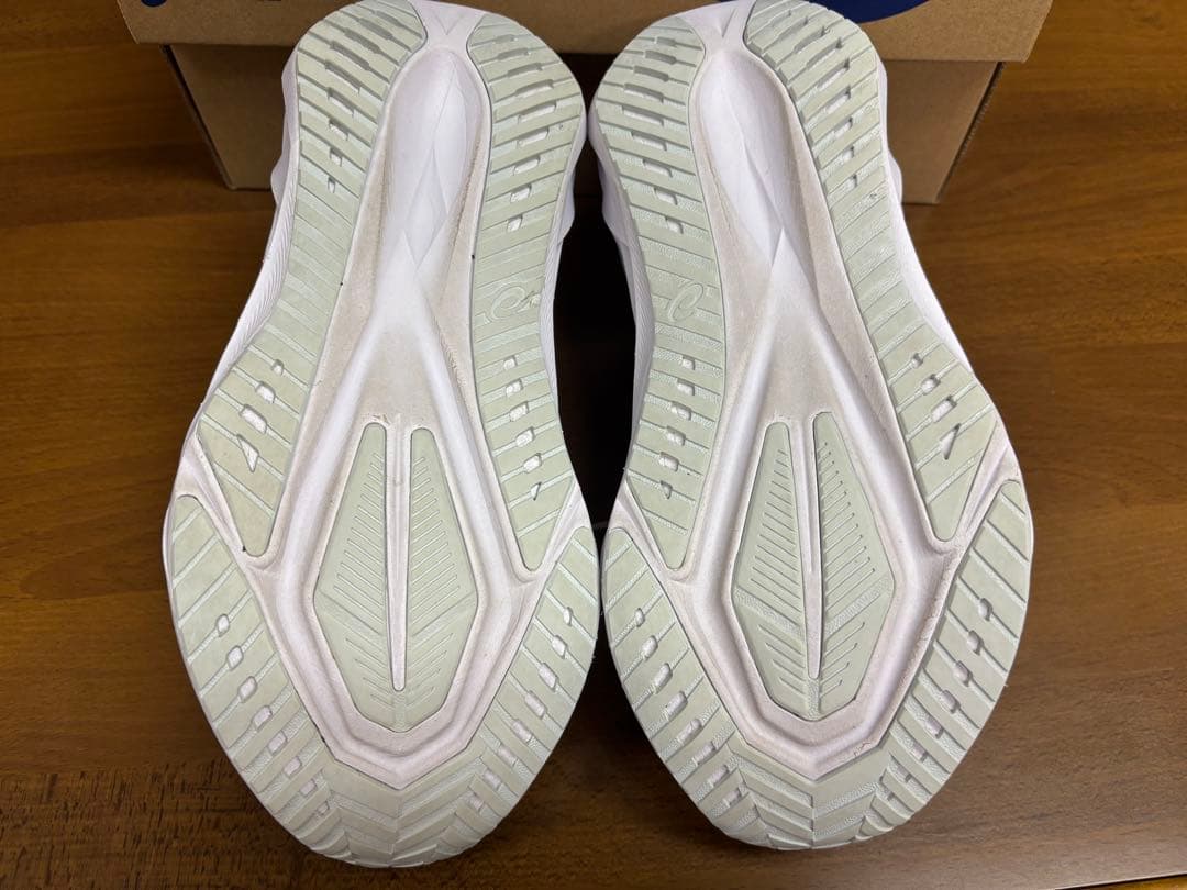 スパイク・シューズ asics NOVABLAST 5 23.5cm