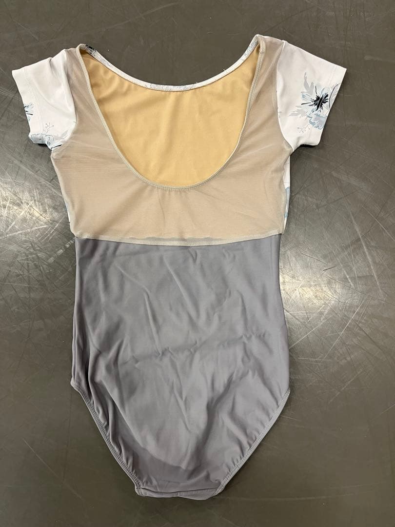 eleve dancewear レオタード　カスタム　キャップスリープ　XS