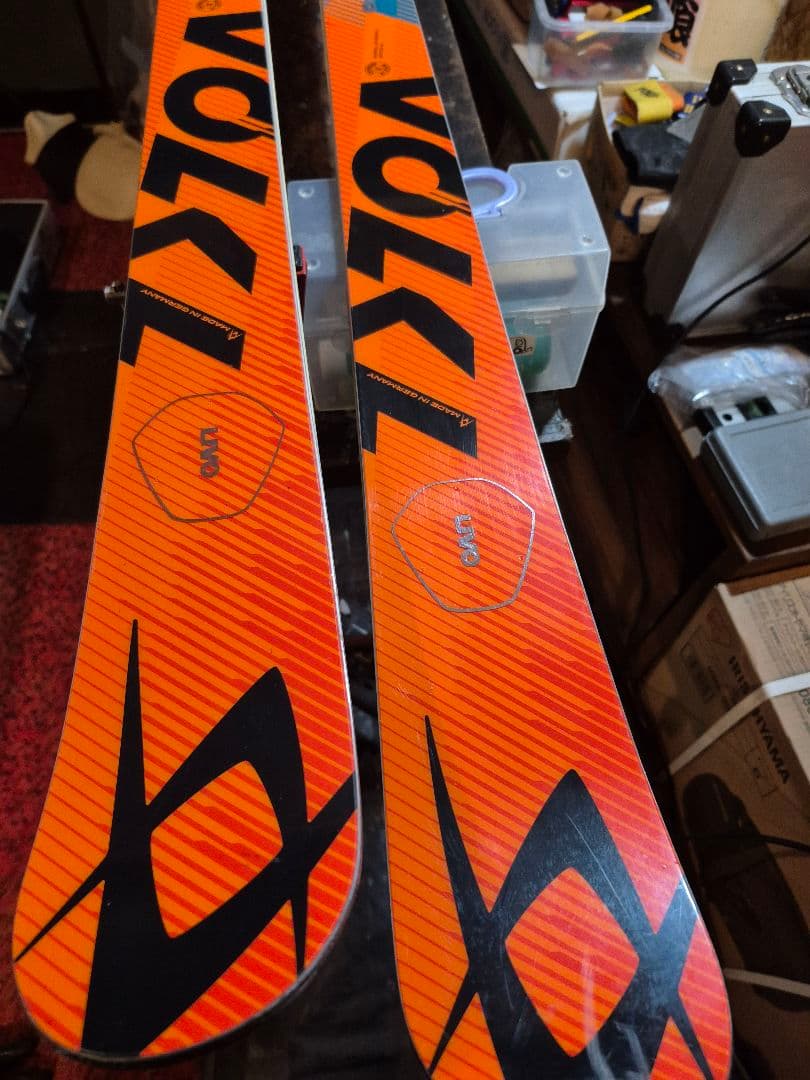 VOLKL RACETIGER スキー オレンジ