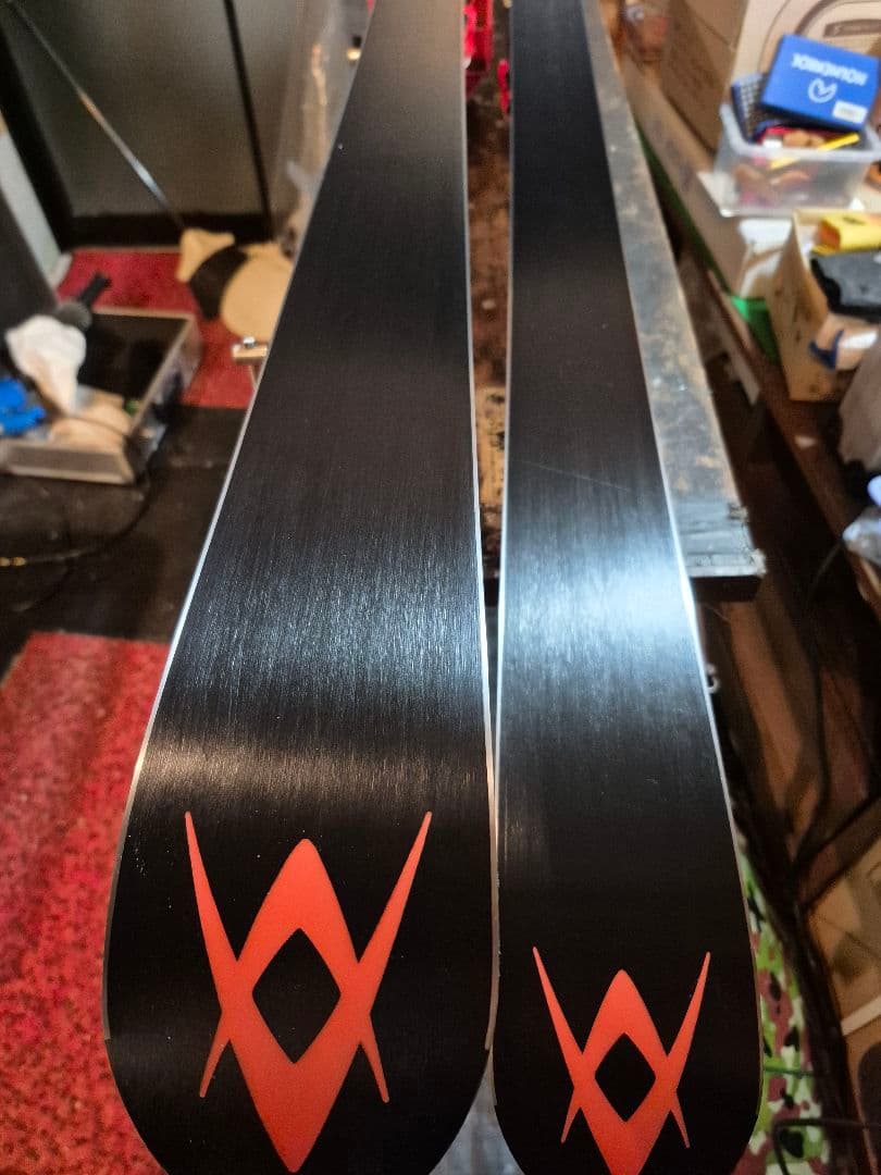 VOLKL RACETIGER スキー オレンジ