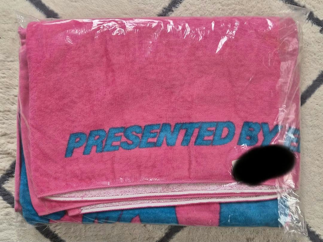EIKICHI YAZAWA 筆ロゴタオル ピンク× 青 新品未使用