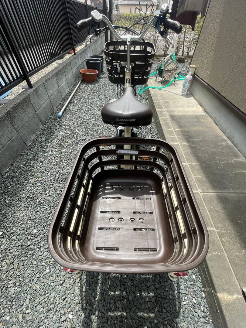 【電動三輪自転車】ブリヂストン ラクット（RAKUTTO）極美品／前後カゴ付き
