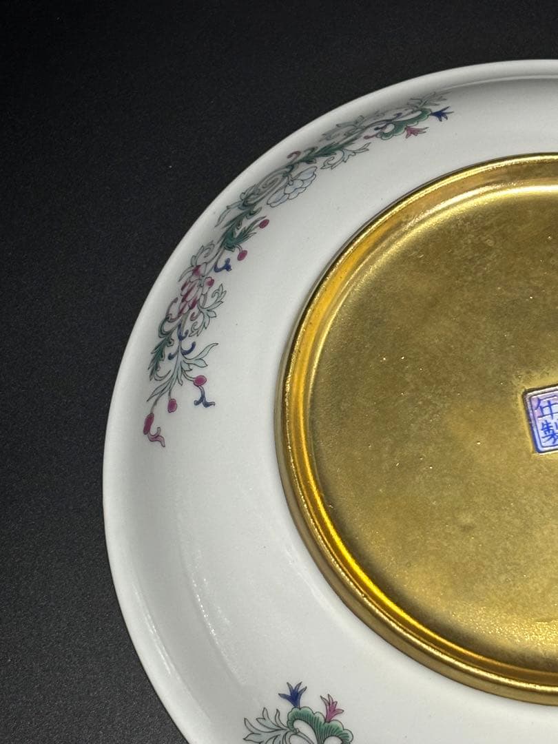 中国　清 手描き装飾の陶磁器皿
