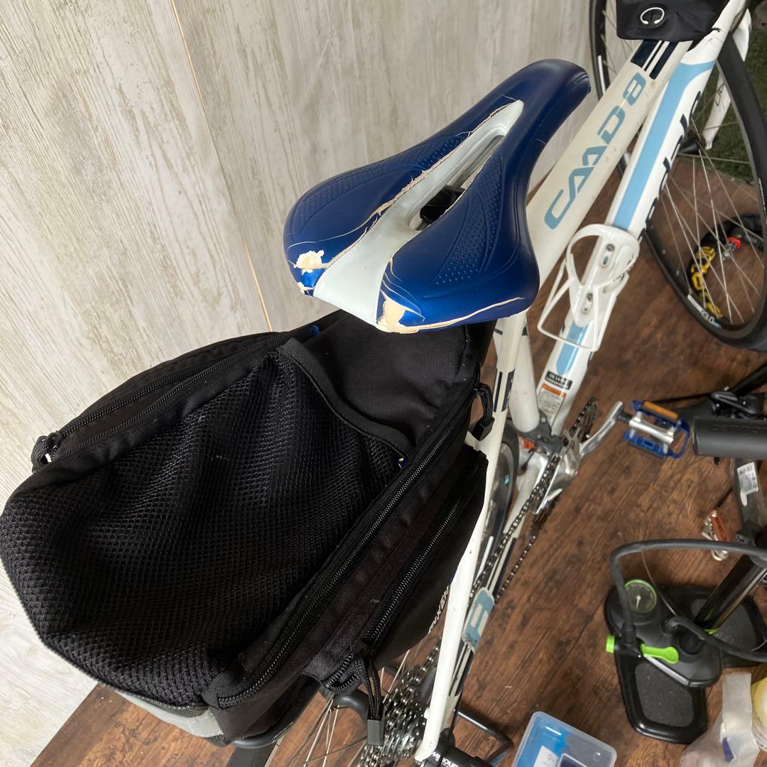 Cannondale CAAD8 ロードバイク　備品多数