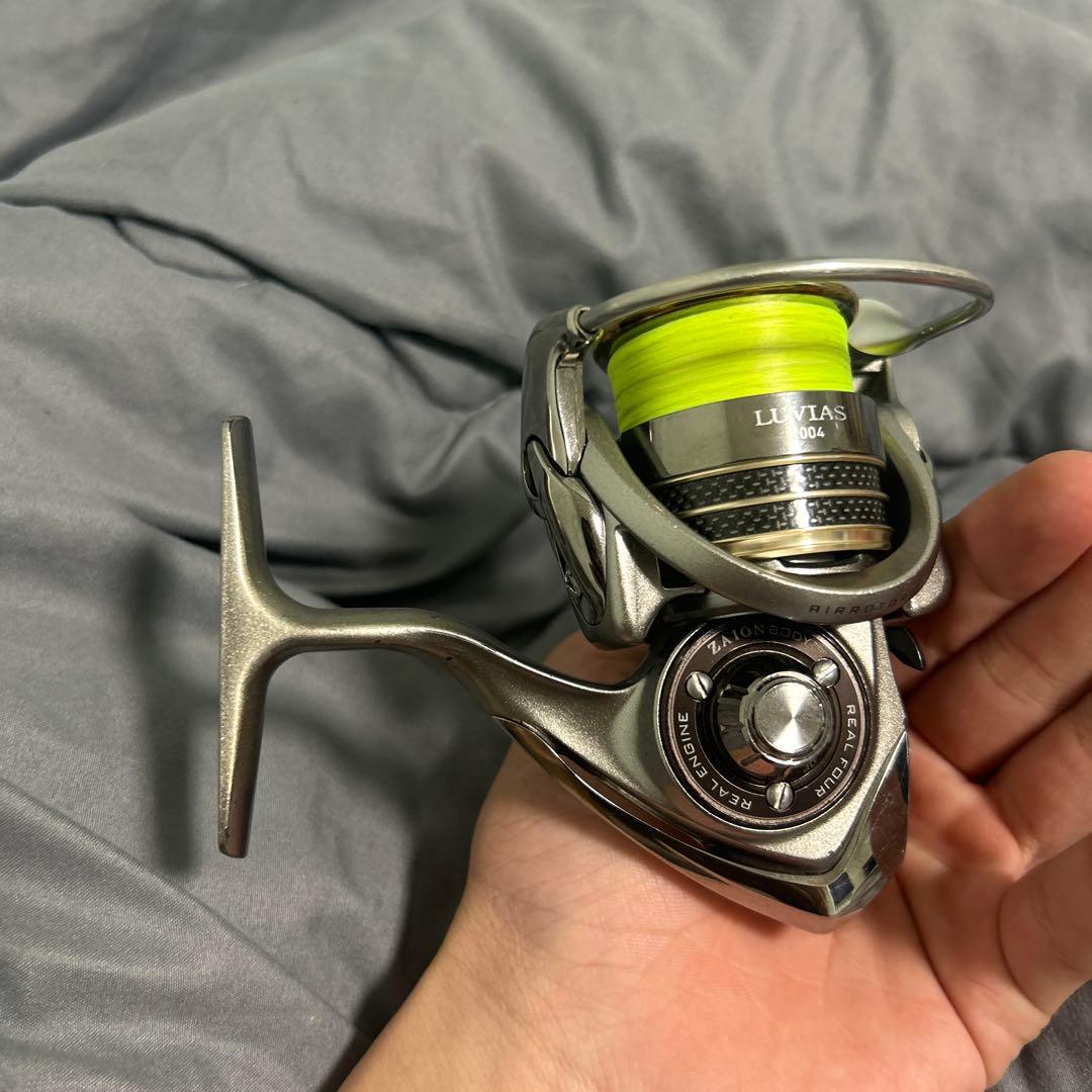 リール DAIWA LUVIAS