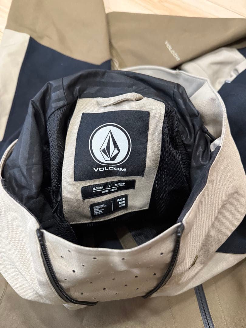 VOLCOM アノラックジャケット パンツ セット Lとビブパンツ