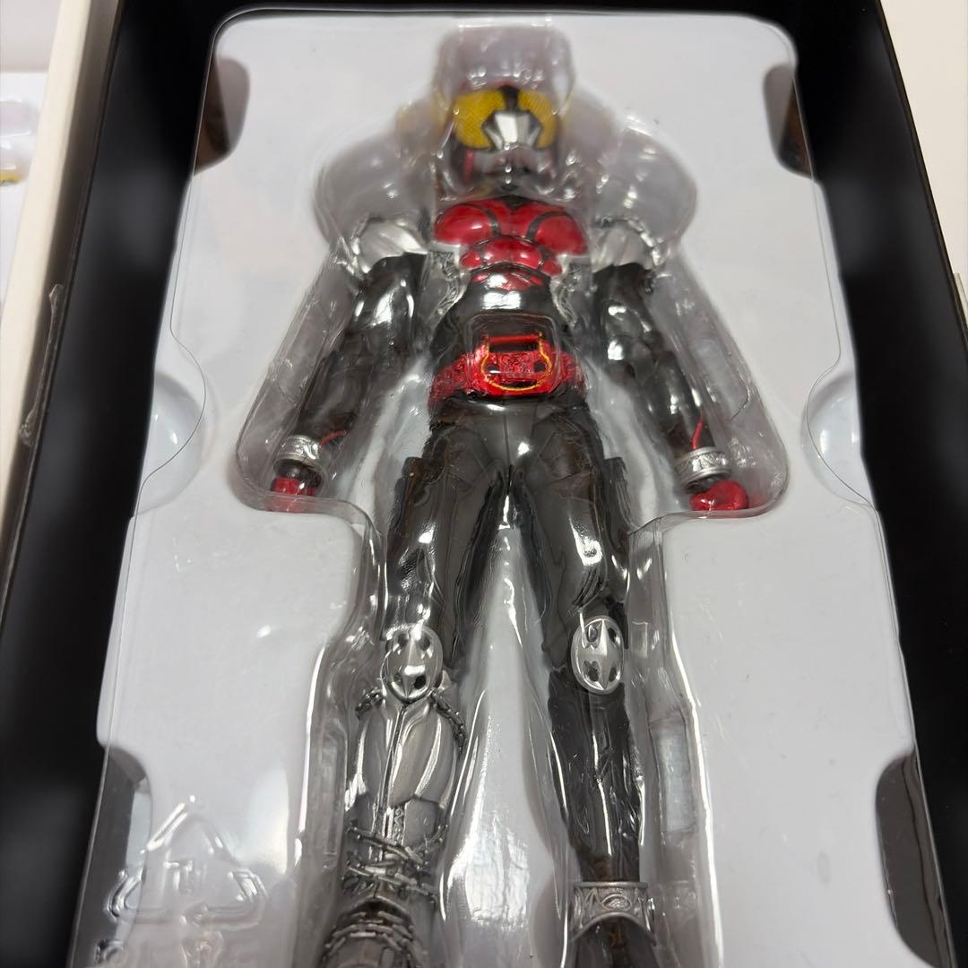 仮面ライダーキバ　真骨彫　フィギュアーツ　figuarts