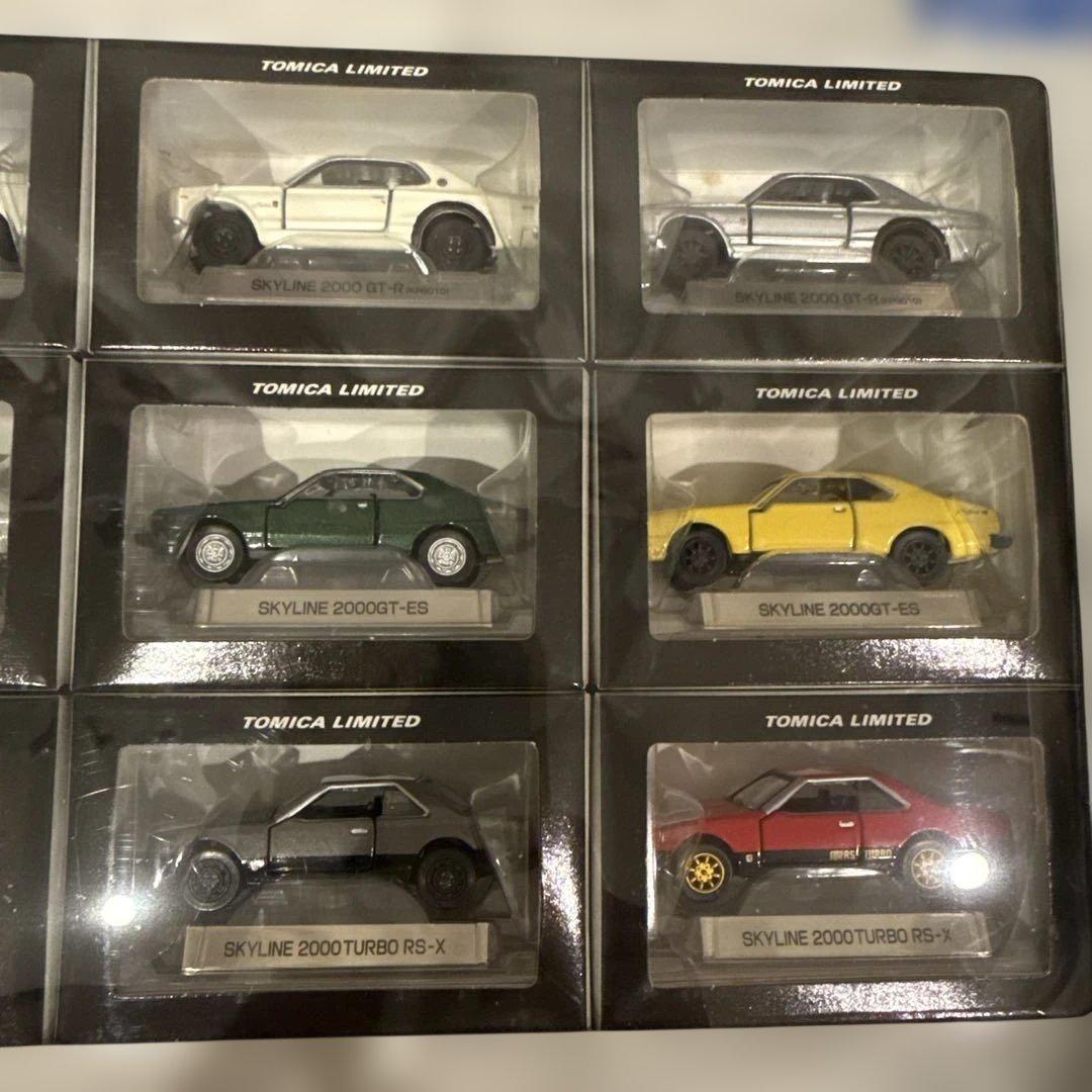 「トミカリミテッド ニッサン スカイライン 12台セット Vol.1」