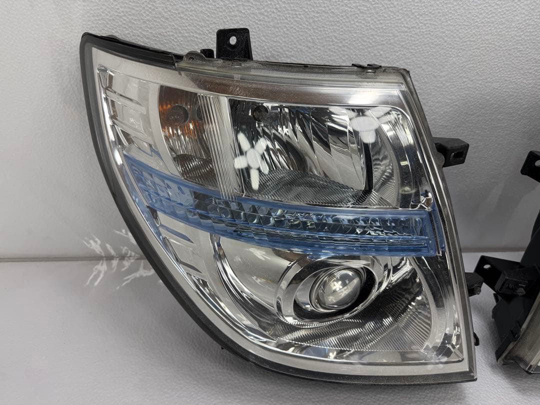 エルグランド E51中期 後期ヘッドライトHID KOITO 100-24852