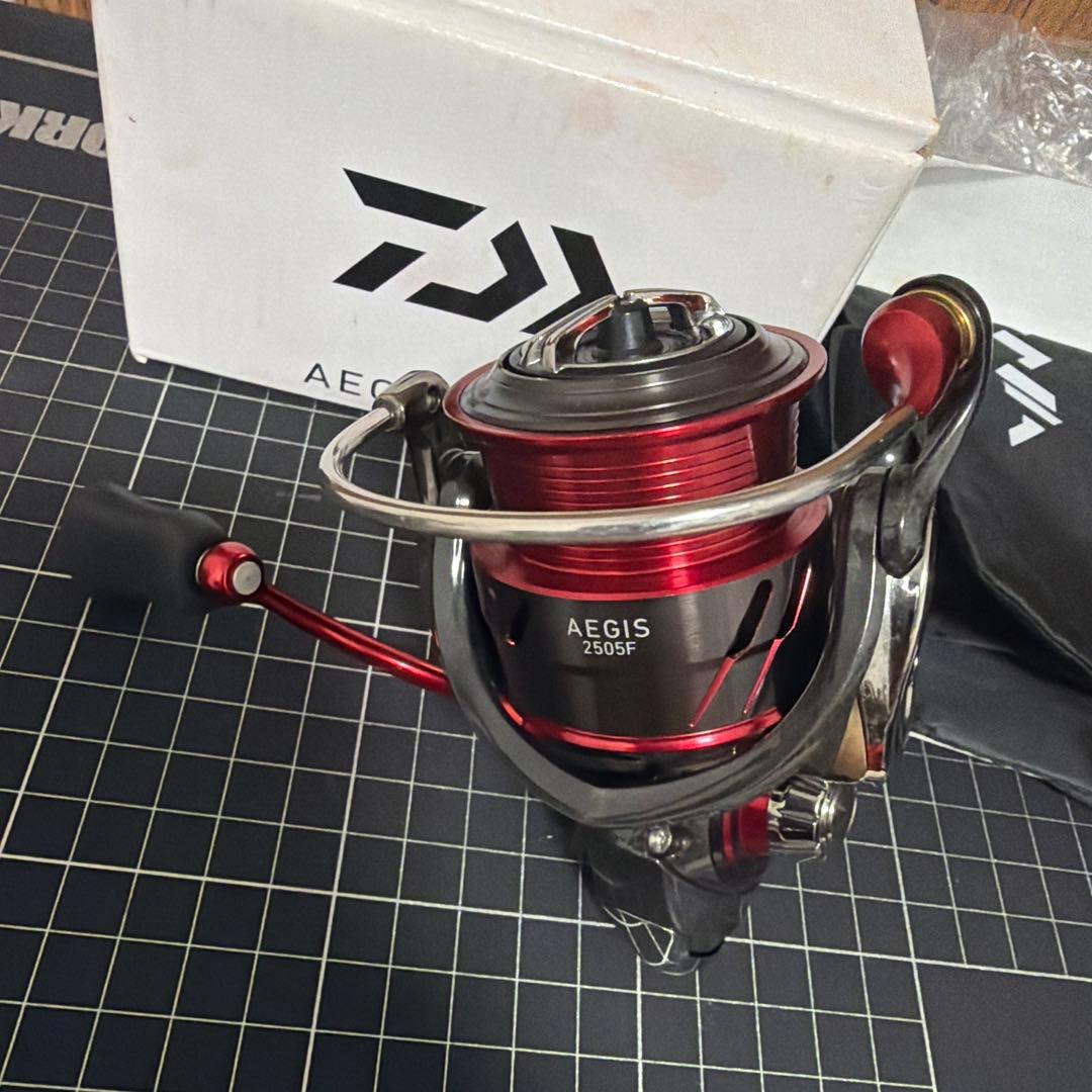 DAIWA 17 イージス 2505F
