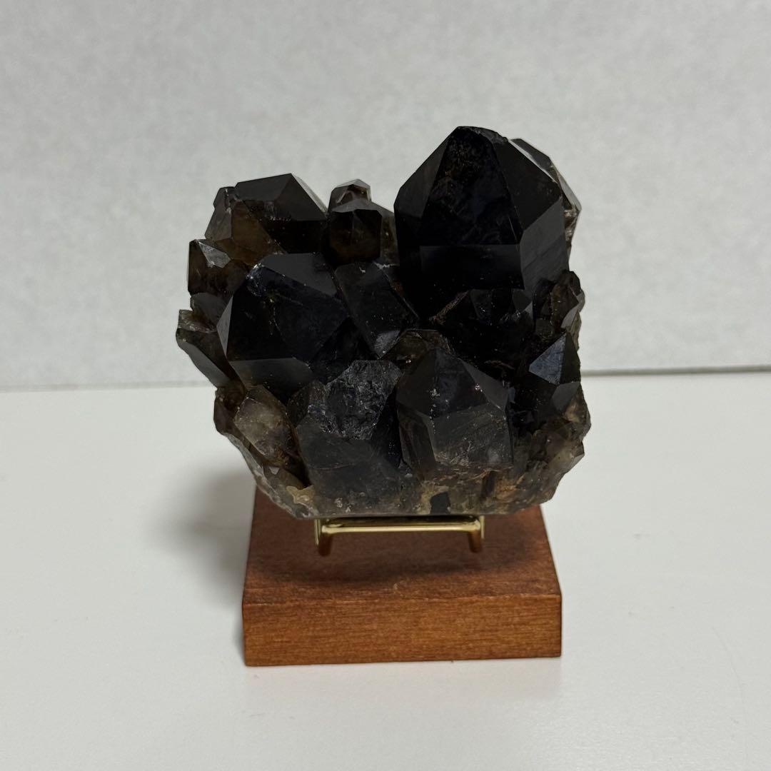 484g モリオン クラスター 漆黒コンゴ産 原石 天然石 魔除け