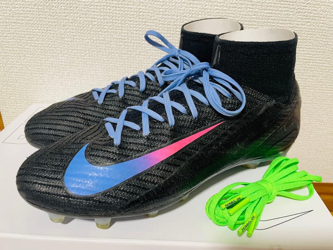 ナイキスパイクサッカーシューズ 紐付き 期間限定出品