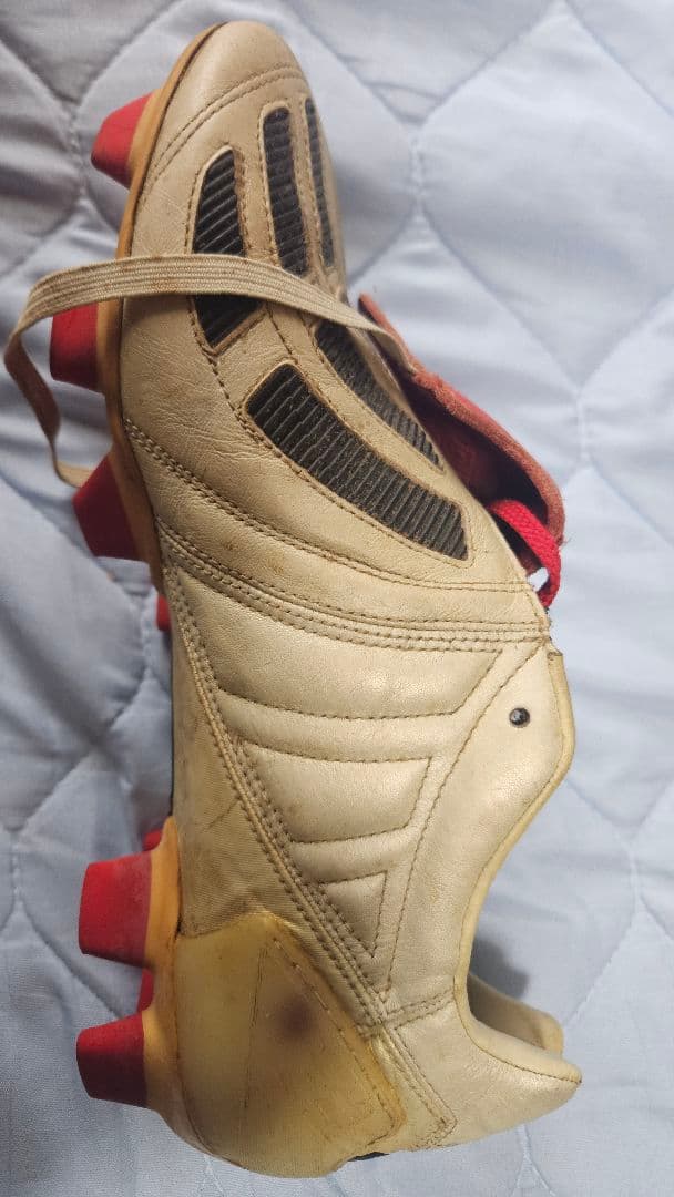 adidas プレデターマニア　　2002 サッカーシューズ シャンパンゴールド