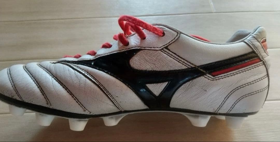 サッカースパイク　ミズノ　モレリア2