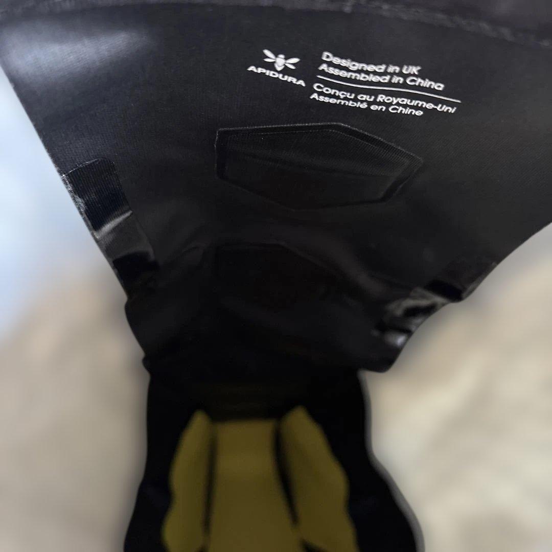 Apidura サドルバッグ6L