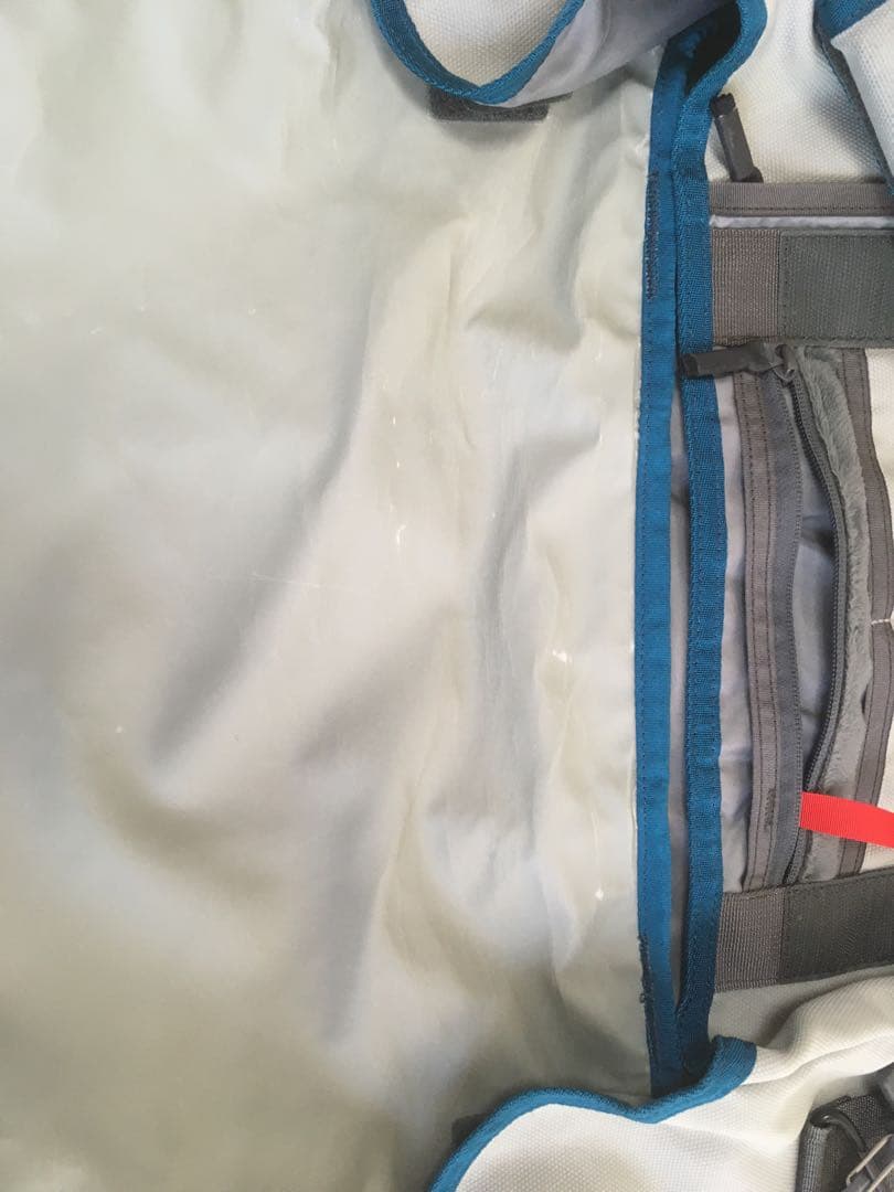 TIMBUK2 クラシック メッセンジャーバッグ ライトグレー Mサイズ