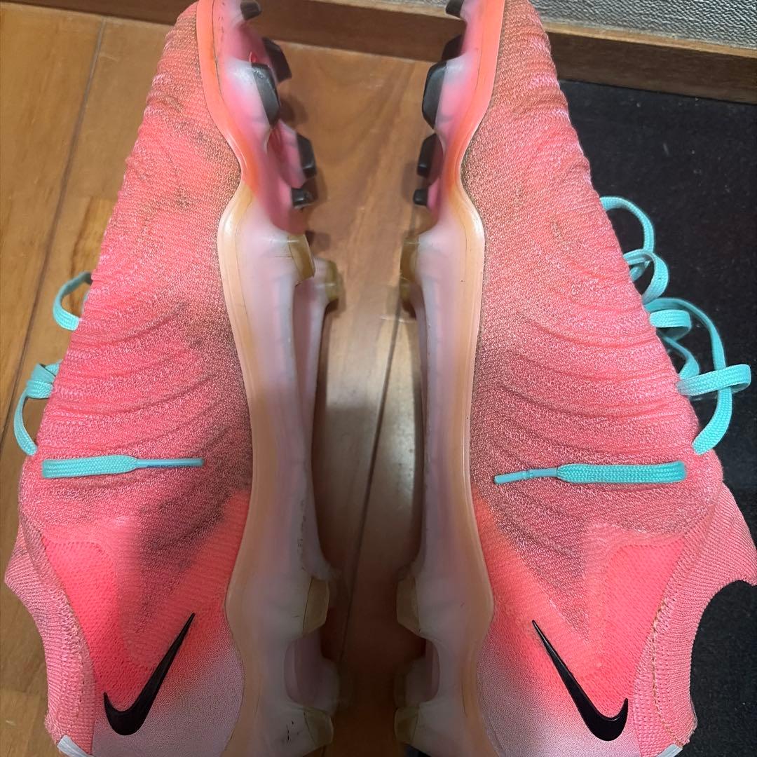 Nike サッカーシューズ ピンク/青