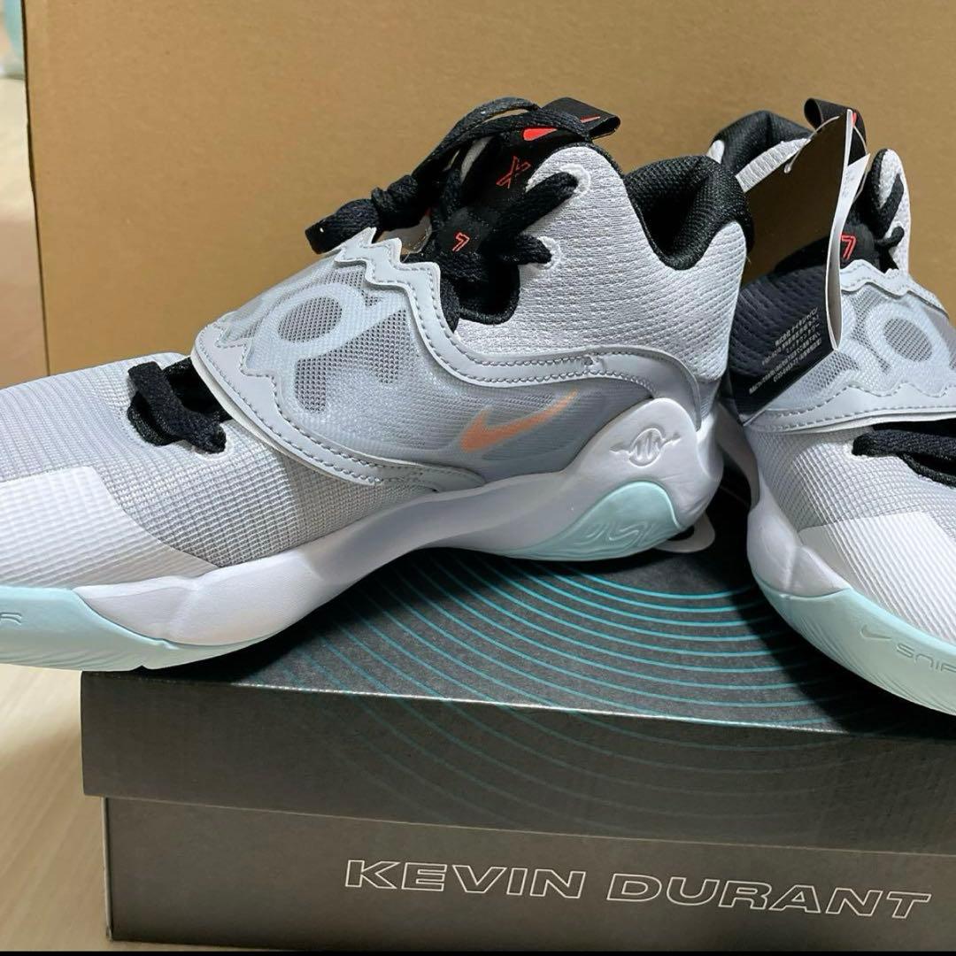 新品NIKEトレイ5XEPバッシュメンズ27cmスニーカーシューズ